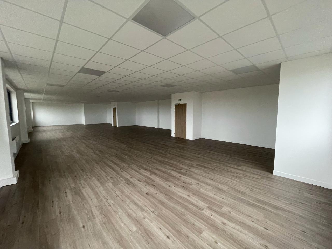Local d'activité Flins-sur-Seine 762m² Location local d'activité Flins-sur-Seine Yvelines OLACT2317034 9